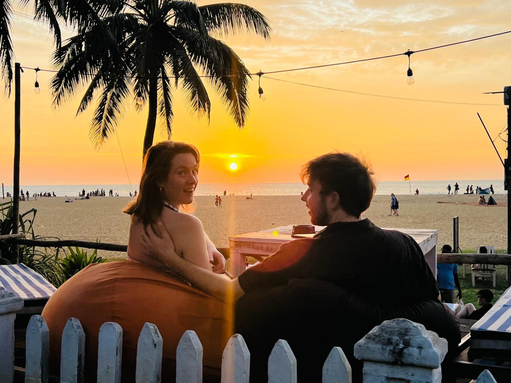 Honey Beach Hostel ネゴンボ エクステリア 写真